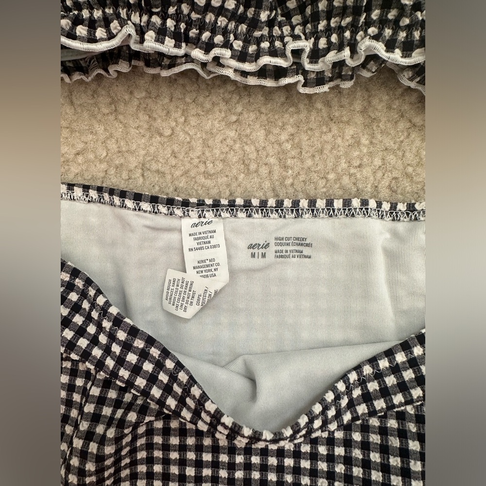 Women’s aerie swimsuit 2-piece bikini - Picture 2 of 3